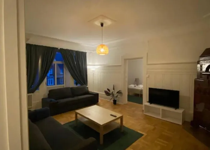 Comfortable Home In City Centre