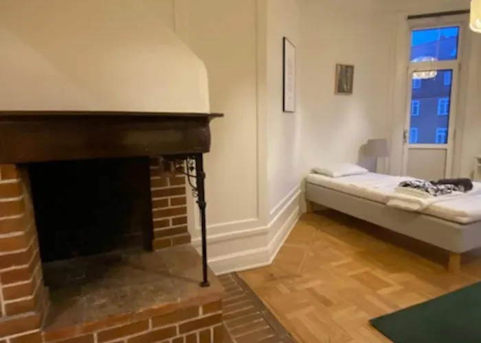 Comfortable Home In City Centre